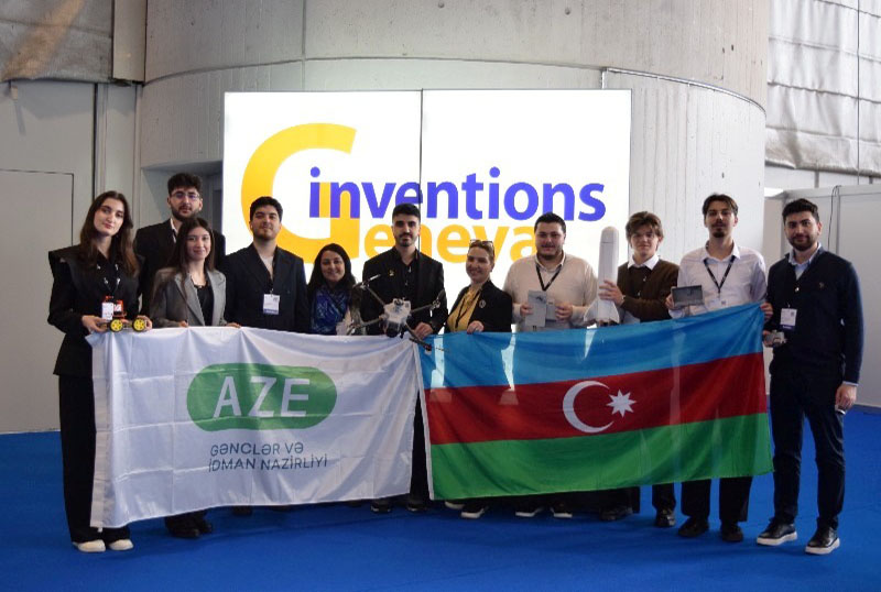 sergi_telebe7 "Azərbaycan iqtisadiyyatı&rdquo; (infoqrafik) kitabına RESENZİYA