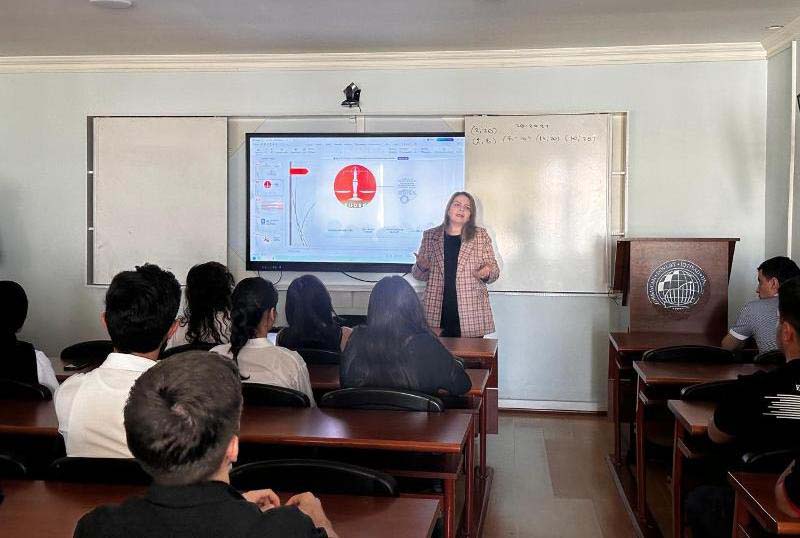 tedbir_IIF_220525 Heydər Əliyevin iqtisadi siyasəti Azərbaycanı hərtərəfli, sürətli yüksəliş yoluna çıxarıb