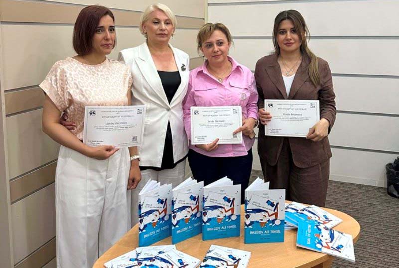 teqdimat_040625 UNEC professoru universitetin uğurları və hədəflərindən danışdı 