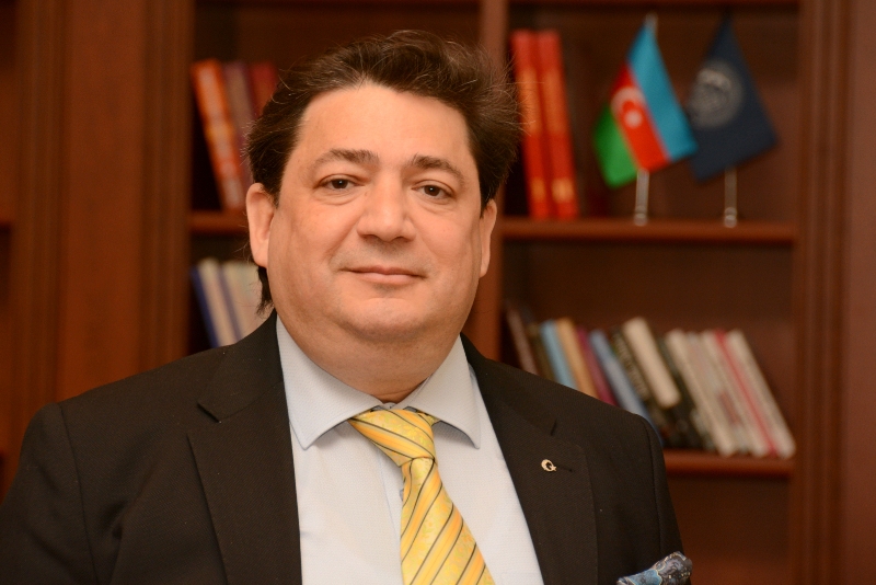 UNEC professoru Zahid Məmmədov