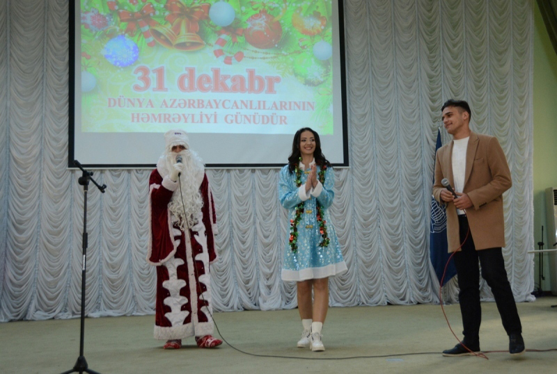 UNEC-də Həmrəylik Günü və Yeni il münasibətilə bayram konserti keçirilib